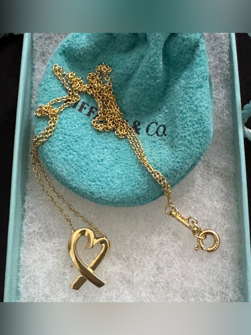 Tiffany & Co. 18 K Gold loving Heart Pendant Necklace - vintage